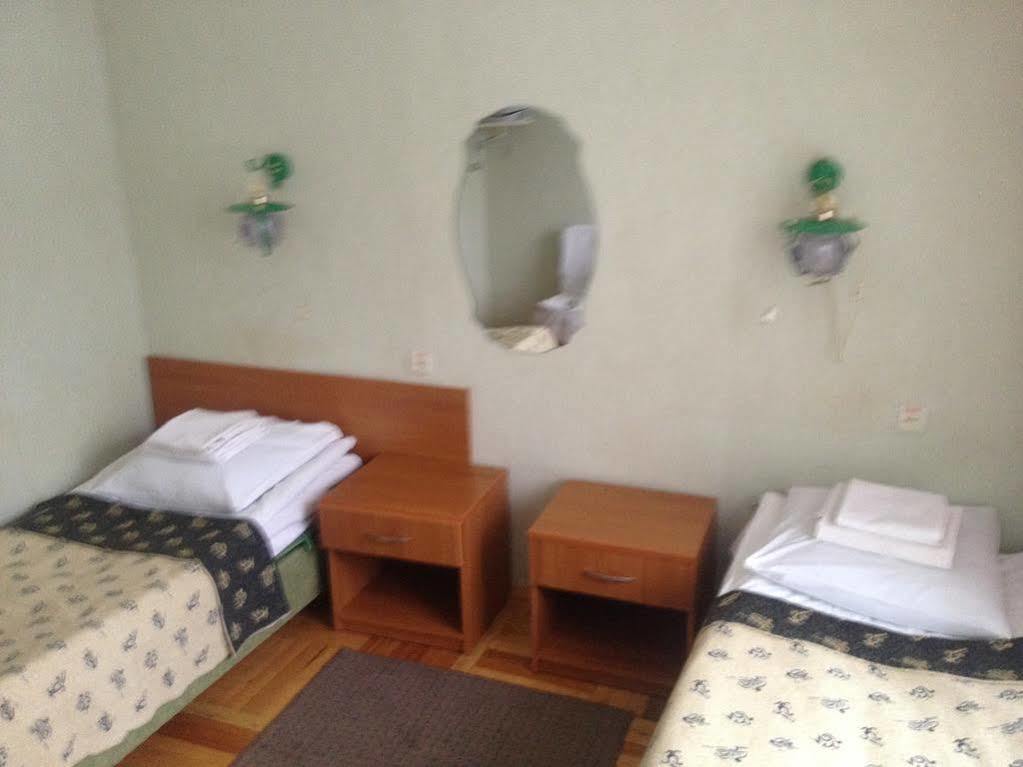 Kolos Hotel Obolon Kiev Eksteriør bilde