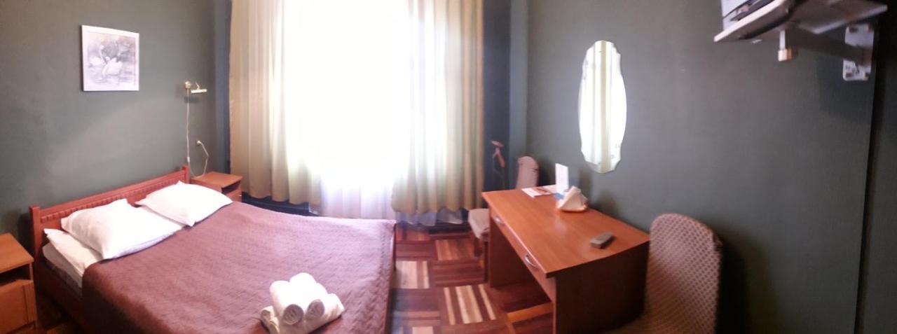 Kolos Hotel Obolon Kiev Eksteriør bilde