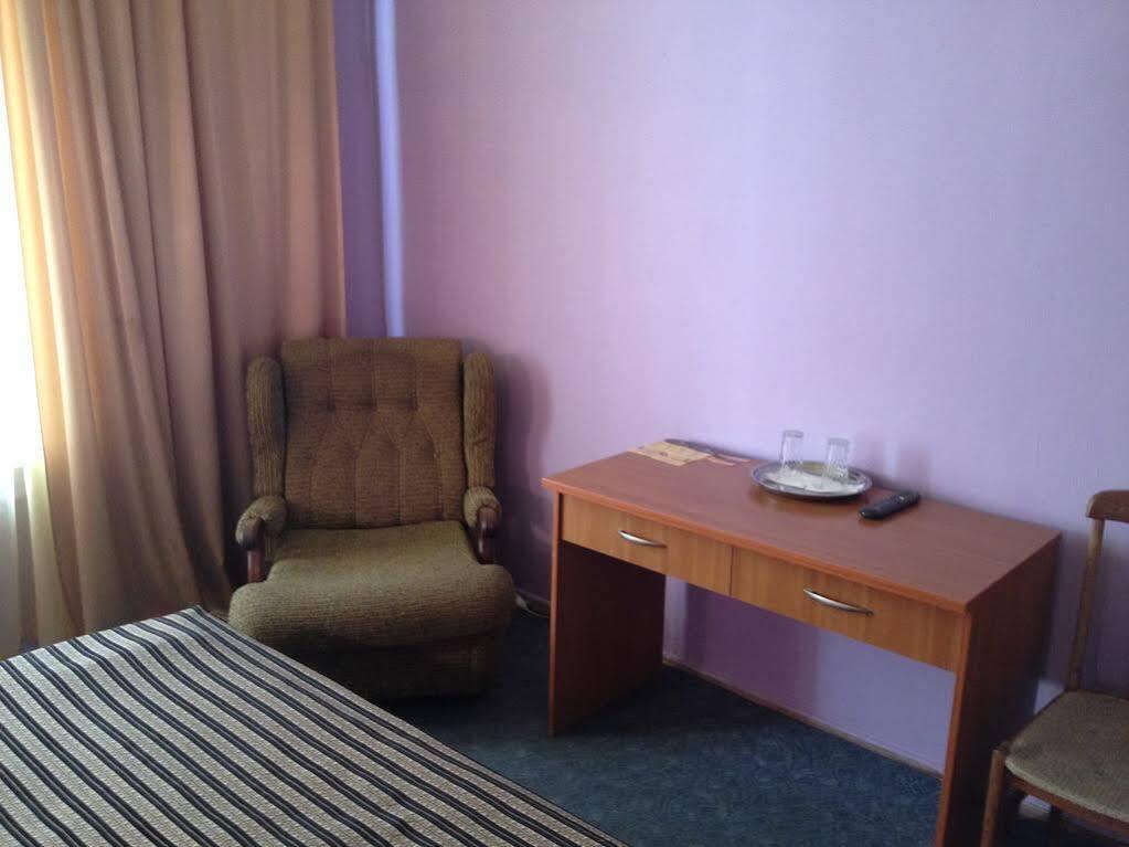 Kolos Hotel Obolon Kiev Eksteriør bilde