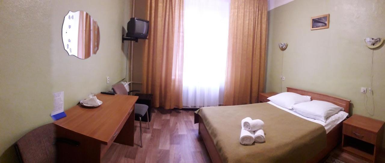 Kolos Hotel Obolon Kiev Eksteriør bilde