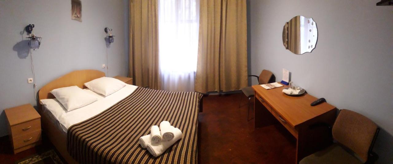 Kolos Hotel Obolon Kiev Eksteriør bilde